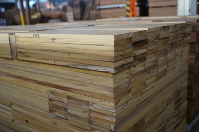 大自然地暖實(shí)木地板全新升級(jí)，綠色家居生活新體驗(yàn)